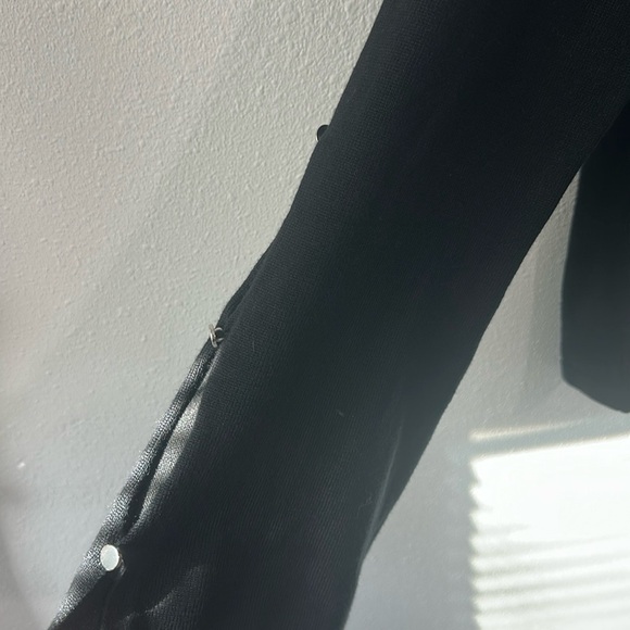 NWT Faith & Zoe Women's Black Split Sleeve Sweater With Buttons Flare Sleeves - Picture 2 of 4